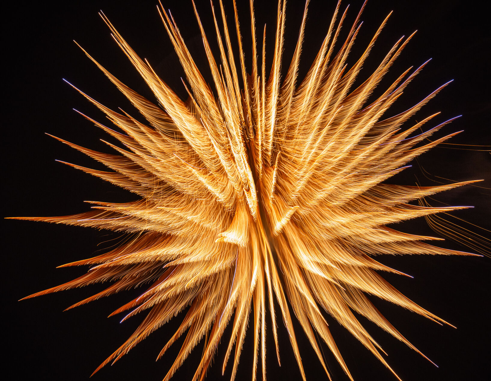 BR.redwhiteandboom.adv_9041 MJ.JPG